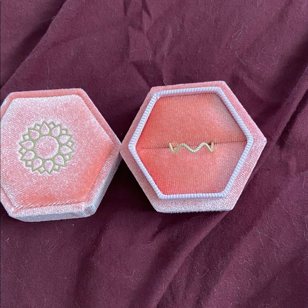 14k Yellow Gold Twisted Rope Wave Ring